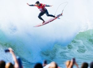 surfe:-medina-e-vice-campeao-em-peniche-e-sobe-para-4o-no-ranking